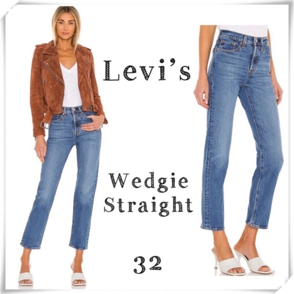 Levi's Denim - Levi’s Wedgie Straight High Rise Jeans Button Fly in Medium Washed Size 32